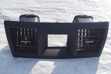 Ґрати повітропровід рамка toyota highlander ii 2 10-13 фото №1