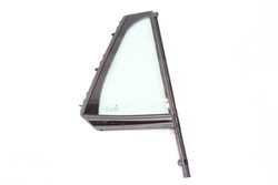 Стекло боковая дверь правая зад bmw g05 x5 треугольник фото №1