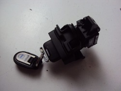 Ключ замок зажигания volvo v60 i r-design 2.0 d 11 r фото №1