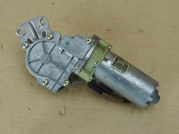 Двигунчик сидіння лівий перед skoda superb i eu 3b0959761af фото №1