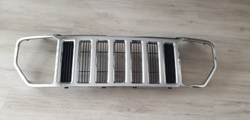 Решітка решітка радіатора jeep cherokee liberty kk 08-12r фото №1