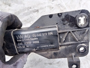 Модуль вентиляторів vw seat skoda 5j0919506 фото №1