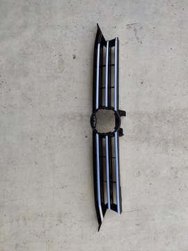 Решітка радіатора решітка хром vw touran iii 15- 5ta853653b фото №1