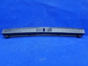 Toyota prius plus захист задня замка багажника 67935-47010 фото №1