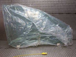 Стекло боковая дверь перед правых mitsubishi l200 triton fullback 16- фото №1