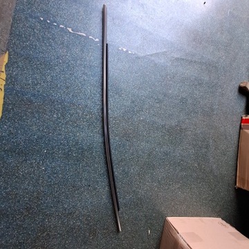 Volvo xc60 08-17 планка накладка правий зад хром 31371114 фото №1