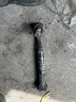 Ford mustang vi 3.7 важіль праві перед fr3c-3a423-aa фото №1