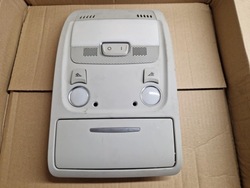 Лампа освітлення інтер'єру перед передня audi a4 b8 a5 8t0947135b фото №1