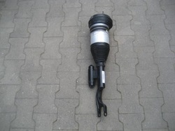 Mercedes 223 w223 амортизатор перед лівий 4 matic фото №1