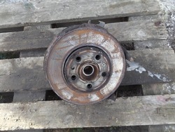 Fabia ii 1,4tdi поворотный кулак правые перед фото №1