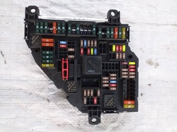 Bmw f01 f10 f11 коробка предохранителей 9234423 фото №1