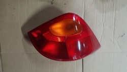 Лампа ліва зад fiesta mk4 фото №1