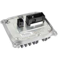 Преобразователь модуль led mercedes w205 c205 s205 c200 c250 c300 a2059005010 фото №1