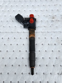 Інжектор форсунка 31336878 volvo фото №1