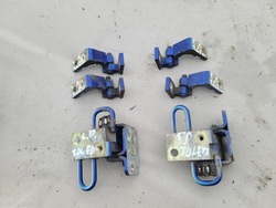 Петля дверь правые перед переднее нижний верхний seat toledo ii leon ls5n фото №1