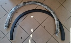 Планка накладка крыльев зад audi q5 ii 80a853818 80a853817 фото №1