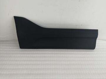 Volvo xc40 планка двері праві зад 31448319 фото №1