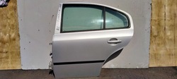 Skoda octavia i hb 97-08 дверь левый зад 9102 фото №1
