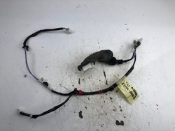 Toyota yaris iii джгут двері лівий зад фото №1