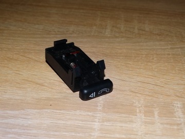 Кнопка zwalniacz телефону audi vw 4b0862415 фото №1