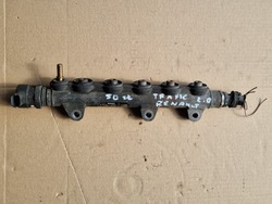 Renault traffic 2.0 планка впрыскивающий 0445214207 фото №1