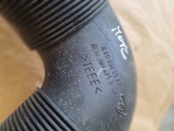 Труба впускна mercedes w203 a6110940587 фото №1