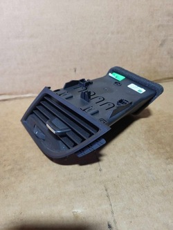 Решётка воздуховод правая opel zafira c 13432403 фото №1