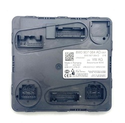 Модуль блок керування комфорту bcm audi a4 a5 q5 q7 bentley bentayga 8w0907064ad фото №1