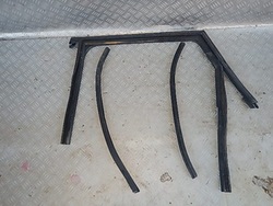 Audi q5 рестайлинг прокладка дверь левый зад фото №1