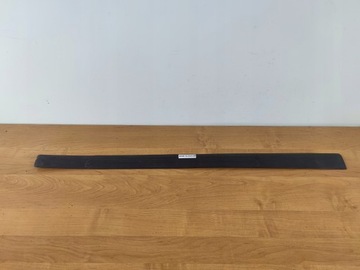 Audi a6 c6 4f права планка порогова накладка перед фото №1