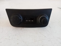 Hyundai i30 i 07-12r вхід usb 96120-2r500 фото №1