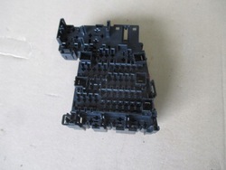 Vw skoda audi коробка запобіжників 5q0937615c фото №1