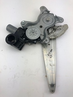 Lexus ct 200 механізм підйому скла лівий зад фото №1