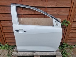 Toyota yaris iv двері праві перед демонтаж перлина 089 warszawa-koło-poznań фото №1