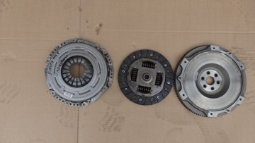 Ford fiesta mk8 1.0 ecob зчеплення диск притиск фото №1