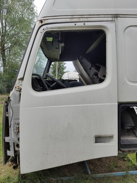 Двері ліві голий volvo fh 13 фото №1
