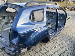 Крило праві зад чверть dacia duster ii 18- фото №1