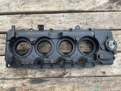 Кришка клапанів двигуна головки master ii mascott 3.0 zd3 фото №1