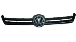 volkswagen oe 5G0853655E решетка радиатора
