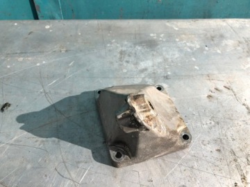 MERCEDES W219 CLS 6,3 AMG лапа подпора Двигателя