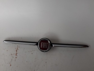 FIAT 500 рестайлинг решетка радиатора передний перед