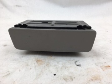 Honda ODYSSEY 99-04 - бардачок на Чашки