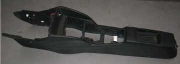 Audi A3 8V седан тунель середина