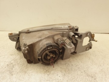 фара правая mazda 323F европа