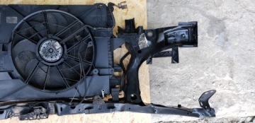 панель передняя / телевизор vw transporter T5 2,5