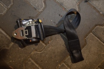 Audi A3 8P FL ремень безопасности правый перед 8P7857706A