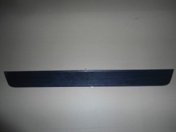 молдинг порога передний левый Hyundai VELOSTER 2012