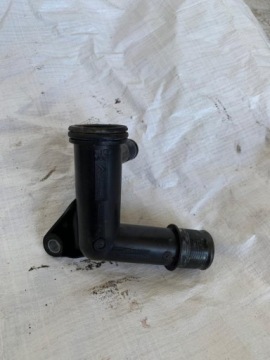 патрубок трубка шланг воды FORD Fiesta MK7 1.4 9684589080