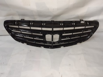 решетка радиатора перед MERCEDES W205 A205880 13/14 83