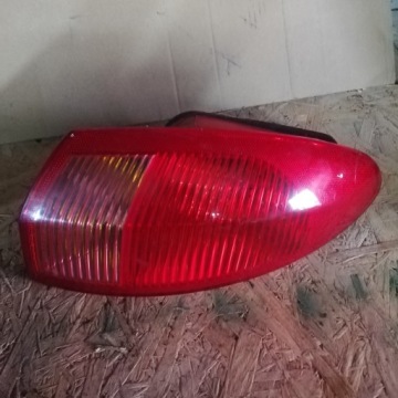 фонарь правый ALFA ROMEO 147 46556347